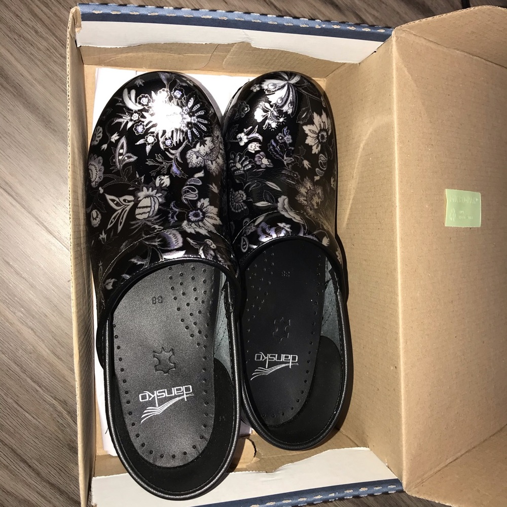 Dansko Sz 7